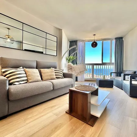 Torres De Yomely - Y4b * Playa de las Americas (Tenerife)