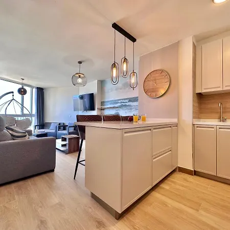 Torres De Yomely - Y4b * بلايا ذي لاس أميريكاس